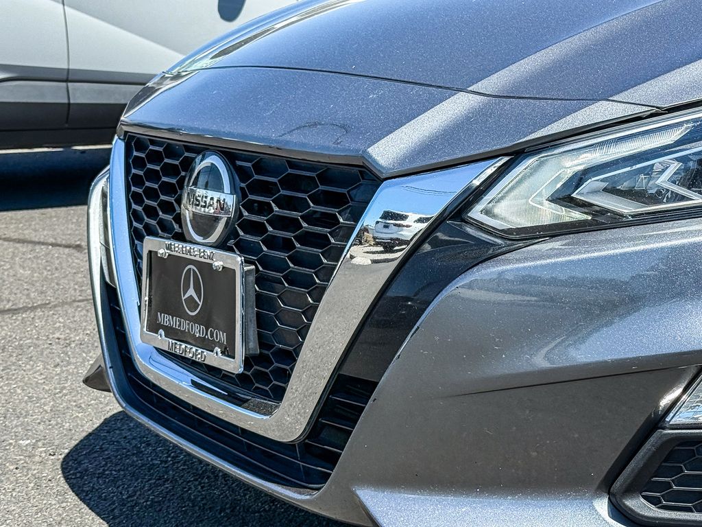Thumbnail: 2022 Nissan Altima - 2