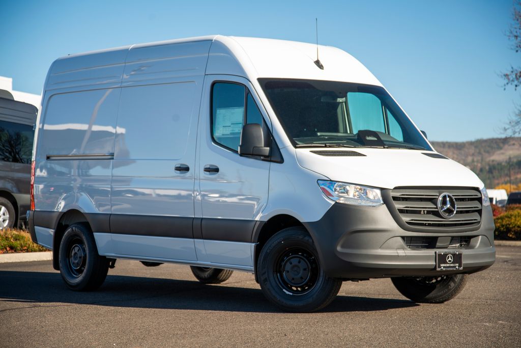 Thumbnail: 2026 Mercedes-Benz Sprinter - 3