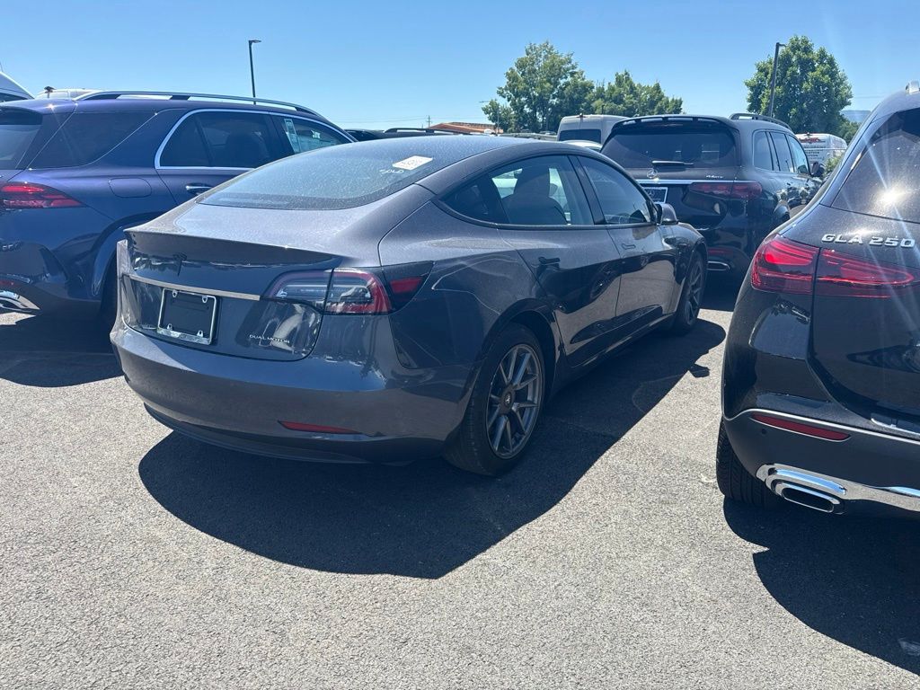 Thumbnail: 2021 Tesla Model 3 - 4