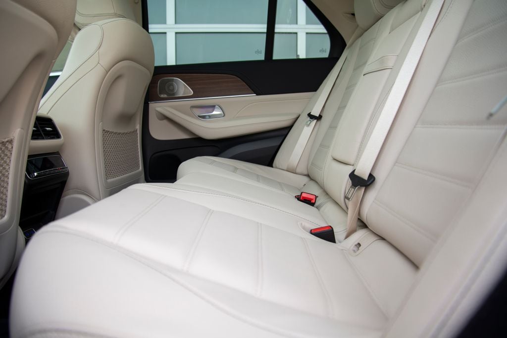 Thumbnail: 2026 Mercedes-Benz GLE - 13