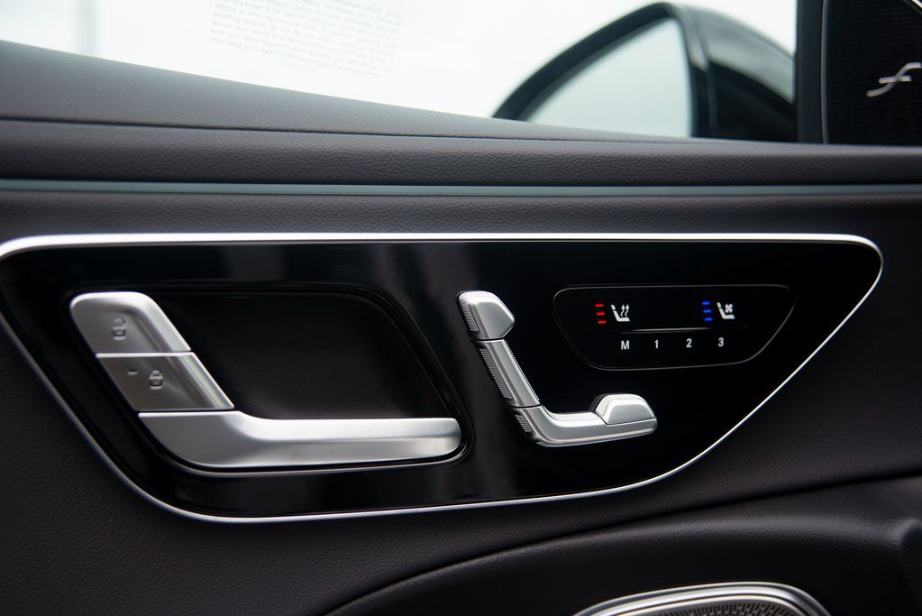 Thumbnail: 2025 Mercedes-Benz E-Class - 22