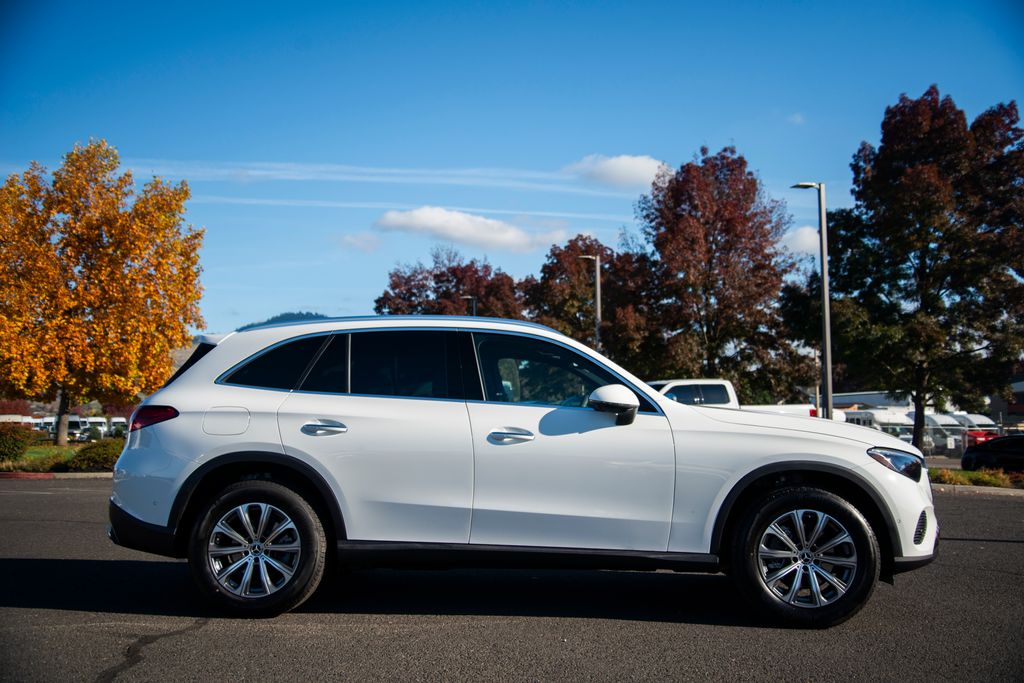 Thumbnail: 2026 Mercedes-Benz GLC - 5