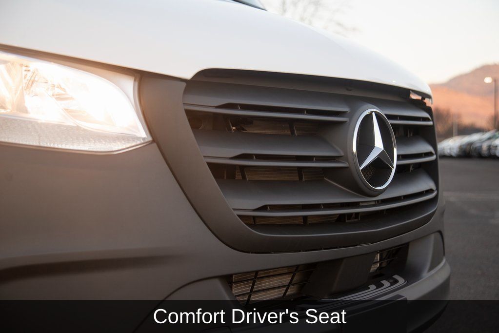 Thumbnail: 2025 Mercedes-Benz Sprinter - 18