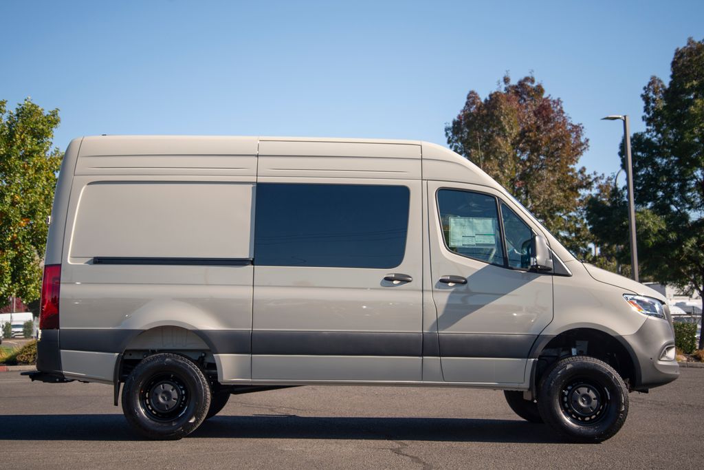 Thumbnail: 2026 Mercedes-Benz Sprinter - 5