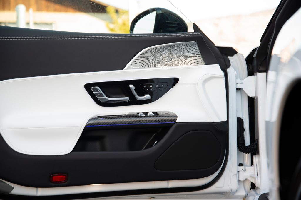 Thumbnail: 2026 Mercedes-Benz SL-Class - 10