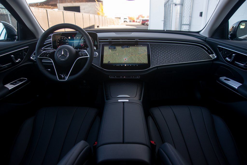 Thumbnail: 2025 Mercedes-Benz E-Class - 27