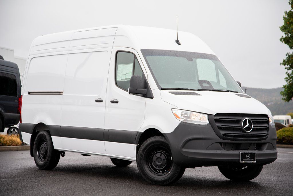 Thumbnail: 2026 Mercedes-Benz Sprinter - 3