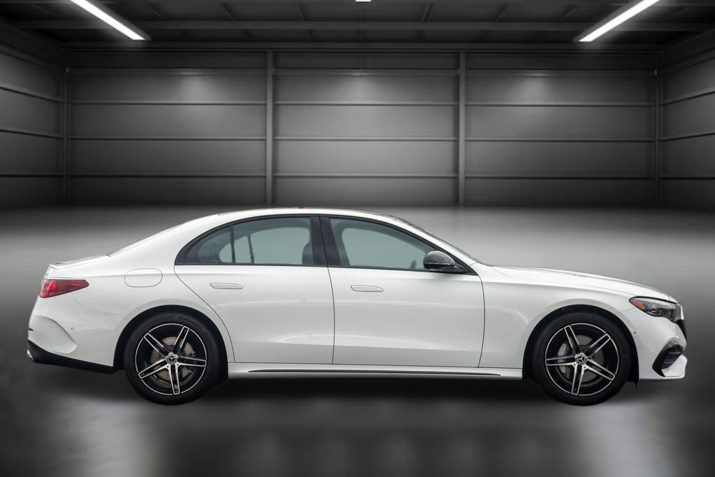 Thumbnail: 2025 Mercedes-Benz E-Class - 10
