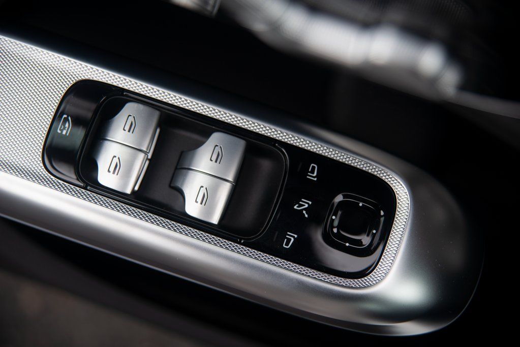 Thumbnail: 2025 Mercedes-Benz E-Class - 23