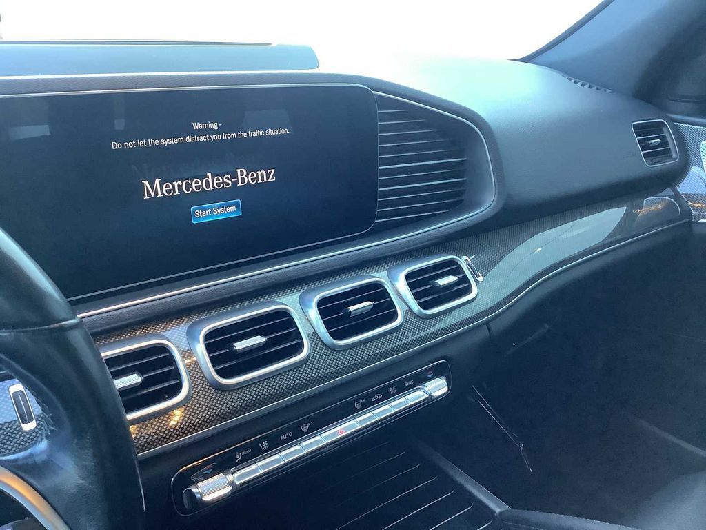 Thumbnail: 2020 Mercedes-Benz GLE - 17