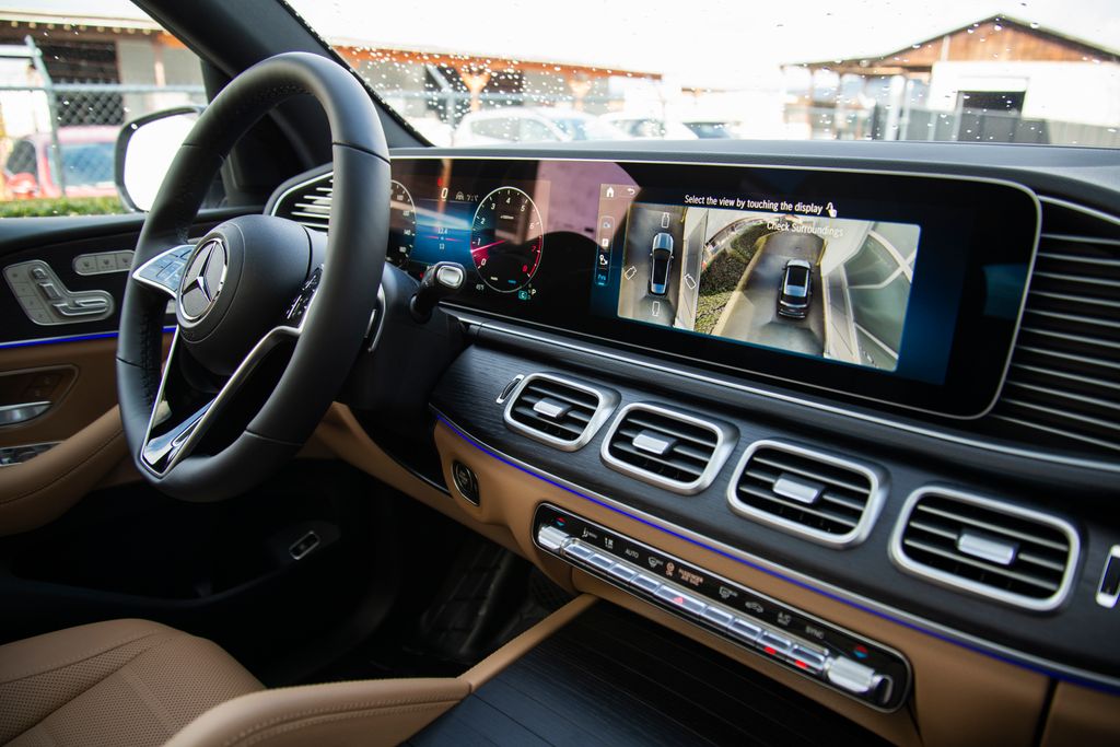 Thumbnail: 2026 Mercedes-Benz GLE - 20