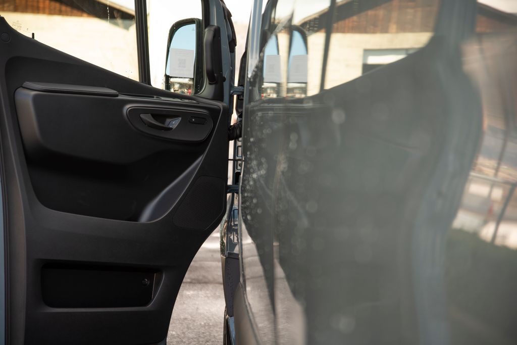 Thumbnail: 2026 Mercedes-Benz Sprinter - 10