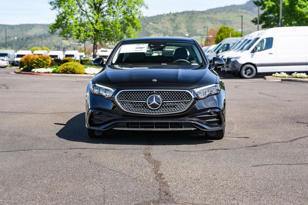 Thumbnail: 2026 Mercedes-Benz E-Class - 4