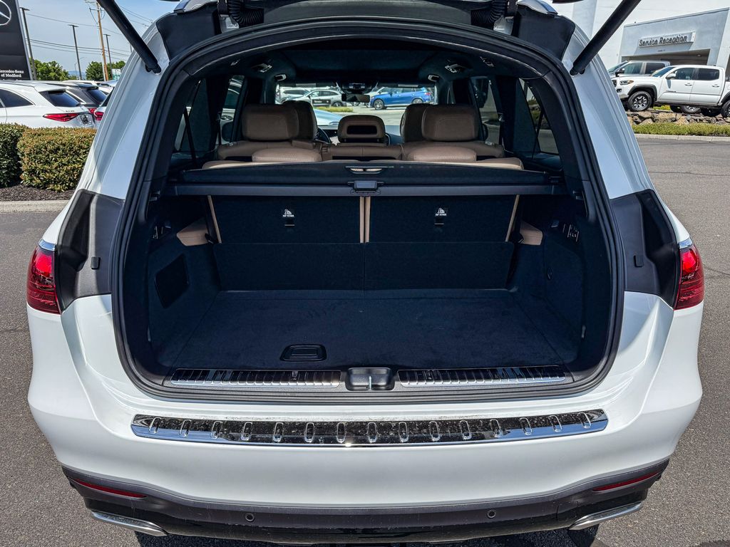Thumbnail: 2026 Mercedes-Benz GLS - 27