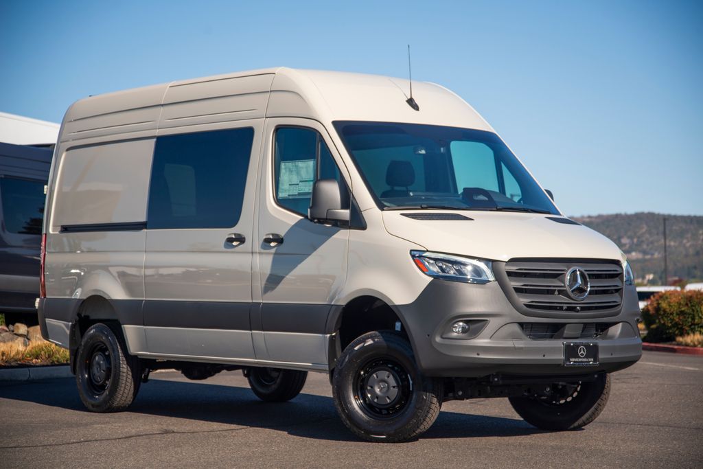 Thumbnail: 2026 Mercedes-Benz Sprinter - 3