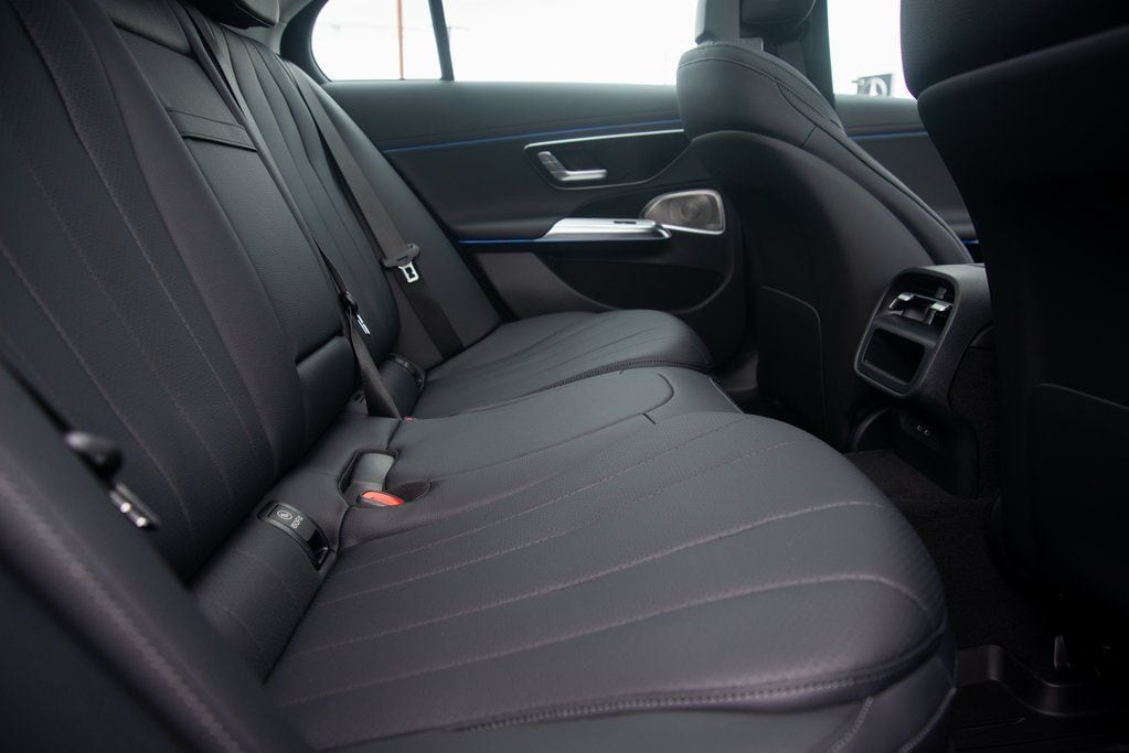 Thumbnail: 2025 Mercedes-Benz E-Class - 29