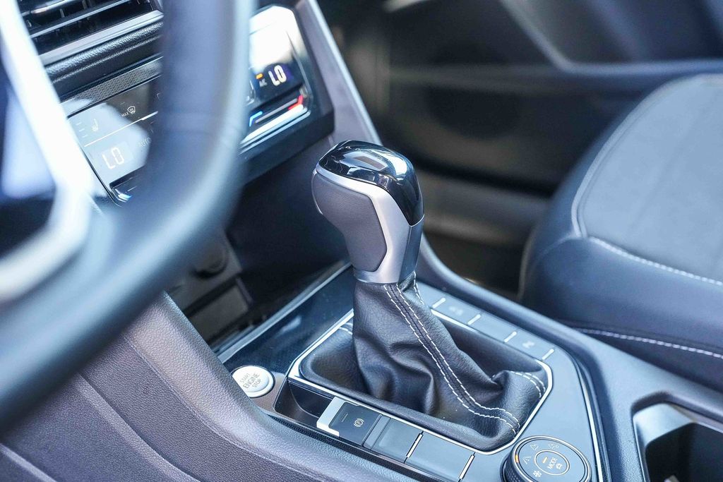 Thumbnail: 2025 Volkswagen Taos - 22