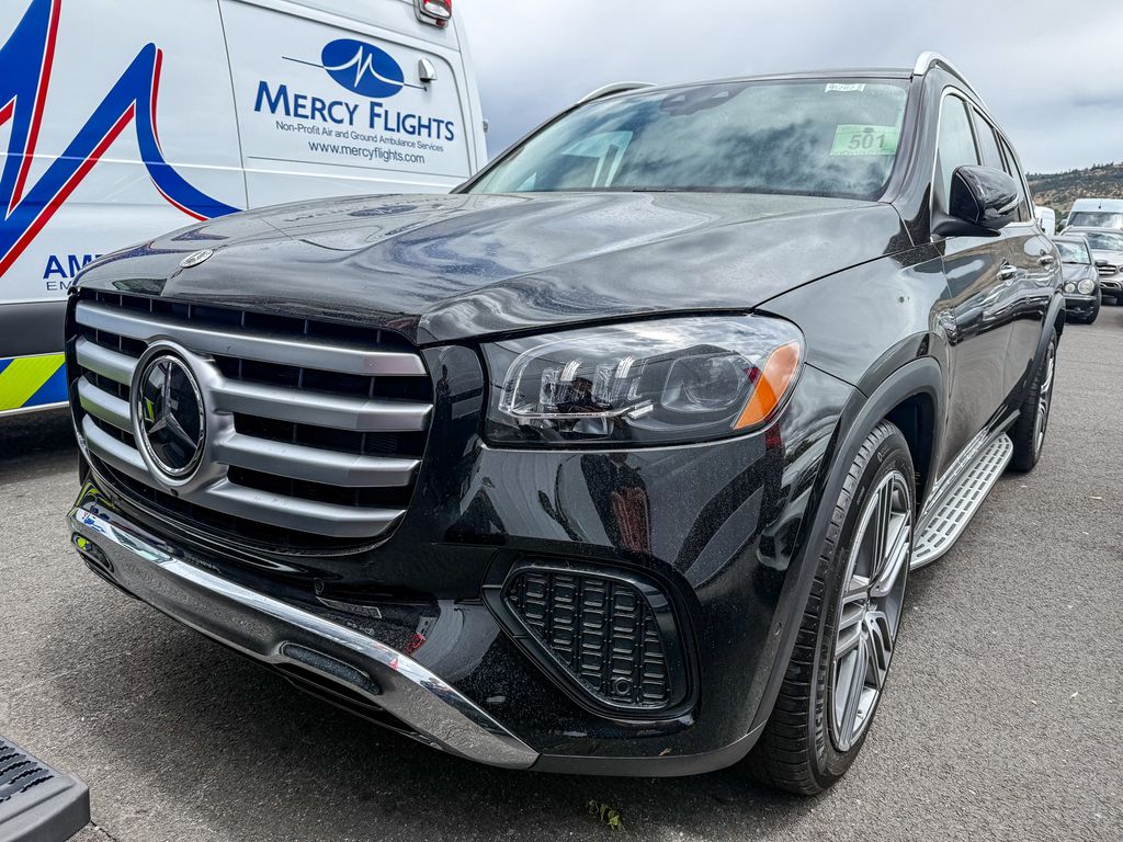 2026 Mercedes-Benz GLS GLS 450 4MATIC's photo