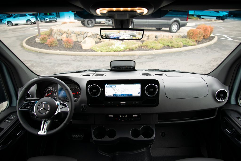 Thumbnail: 2026 Mercedes-Benz Sprinter - 16