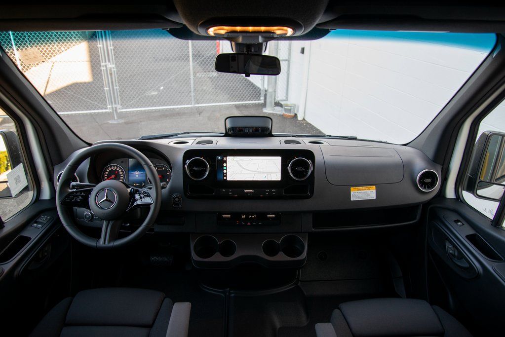 Thumbnail: 2026 Mercedes-Benz Sprinter - 17