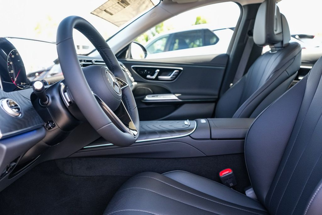 Thumbnail: 2026 Mercedes-Benz E-Class - 19