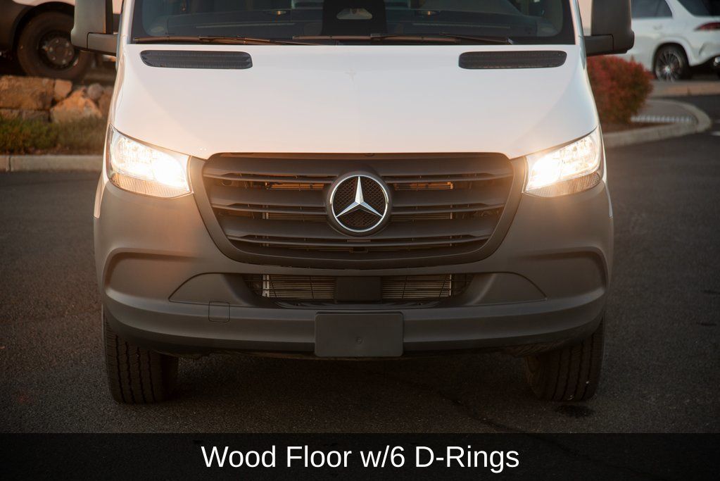 Thumbnail: 2025 Mercedes-Benz Sprinter - 14