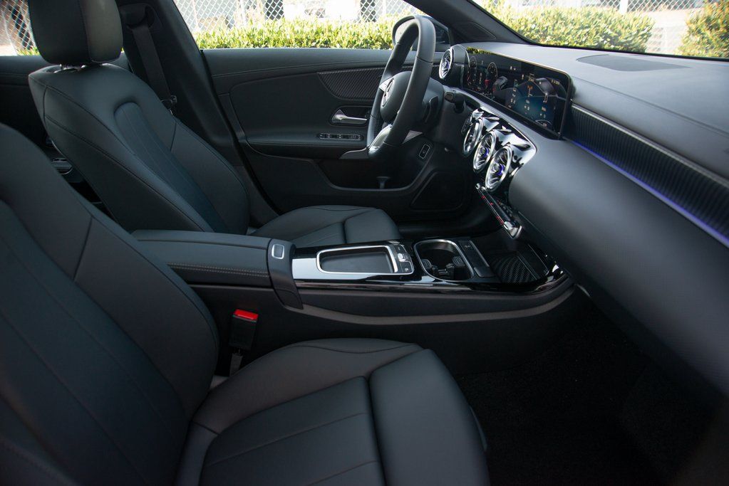 Thumbnail: 2025 Mercedes-Benz CLA - 29