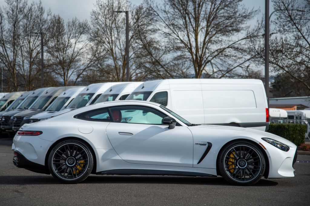 Thumbnail: 2026 Mercedes-Benz AMG GT - 5