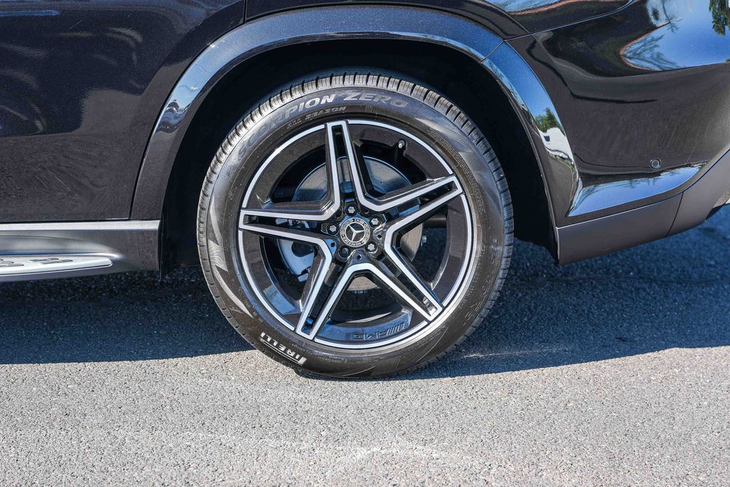 Thumbnail: 2026 Mercedes-Benz GLS - 10