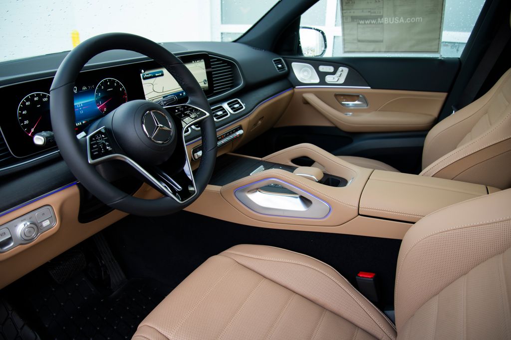 Thumbnail: 2026 Mercedes-Benz GLE - 16