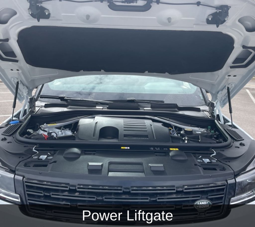 Thumbnail: 2024 Land Rover Range Rover Sport - 17