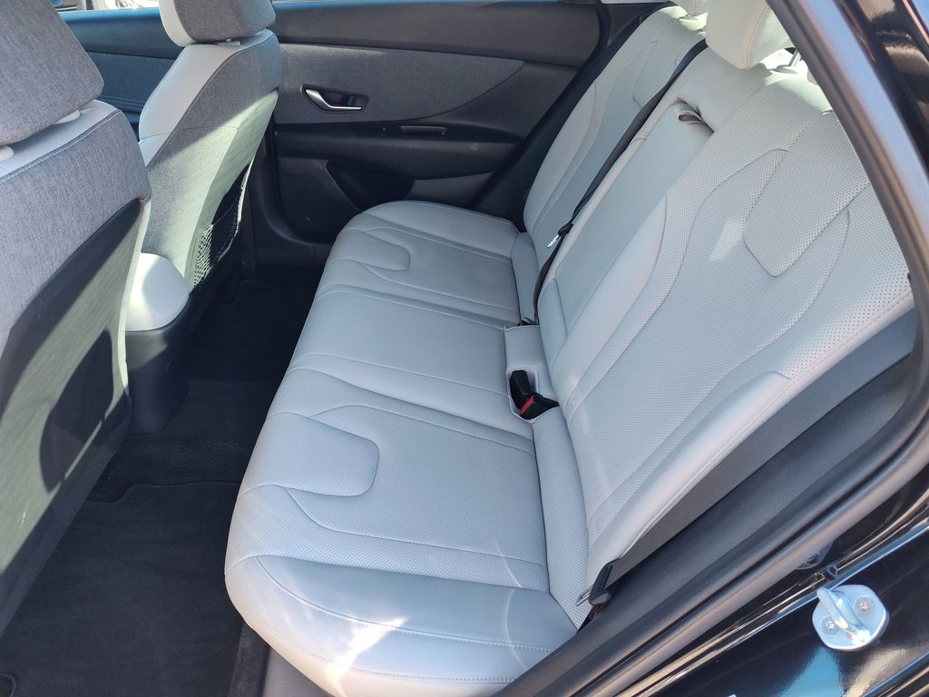 Thumbnail: 2023 Hyundai Elantra - 20