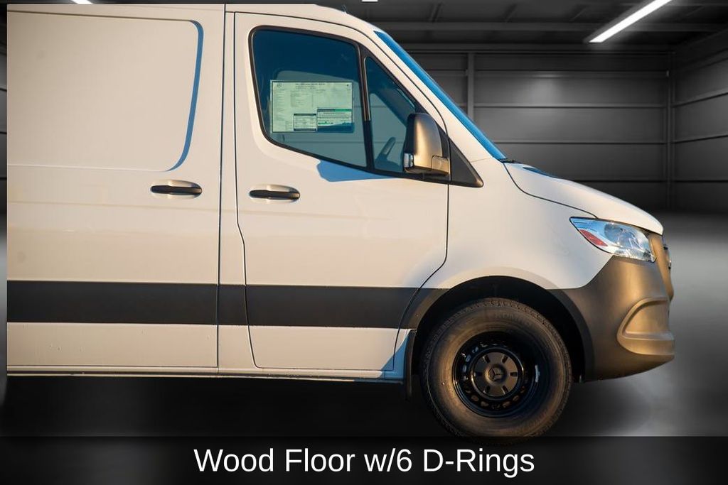 Thumbnail: 2025 Mercedes-Benz Sprinter - 11