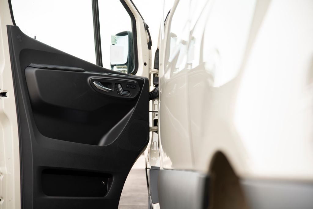 Thumbnail: 2026 Mercedes-Benz Sprinter - 11