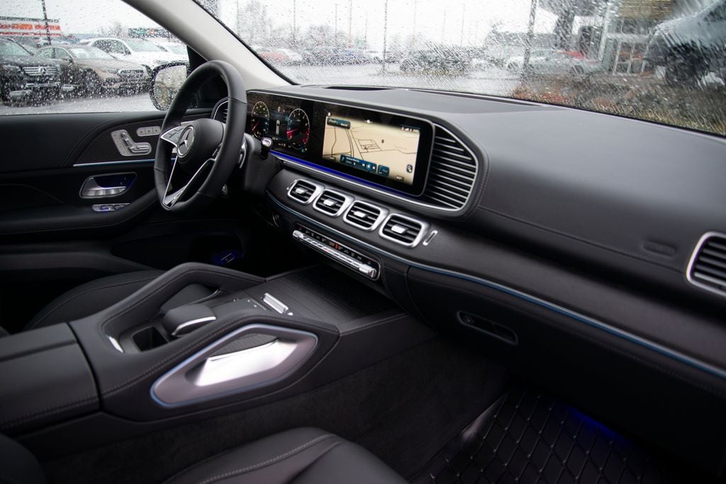 Thumbnail: 2026 Mercedes-Benz GLE - 18