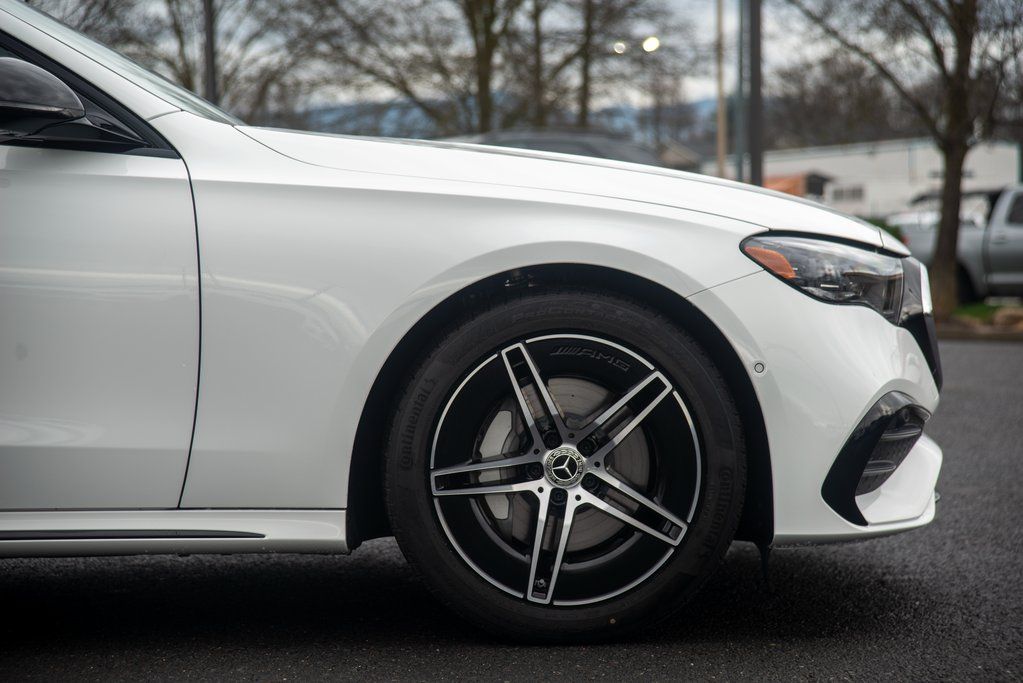 Thumbnail: 2025 Mercedes-Benz E-Class - 11