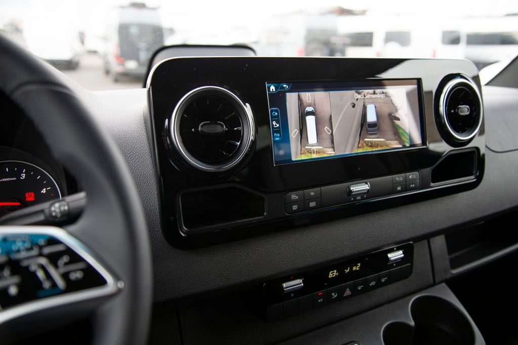 Thumbnail: 2026 Mercedes-Benz Sprinter - 19