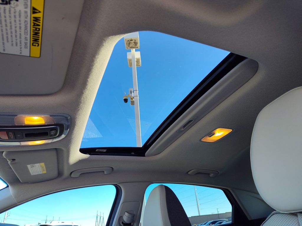 Thumbnail: 2023 Hyundai Elantra - 19