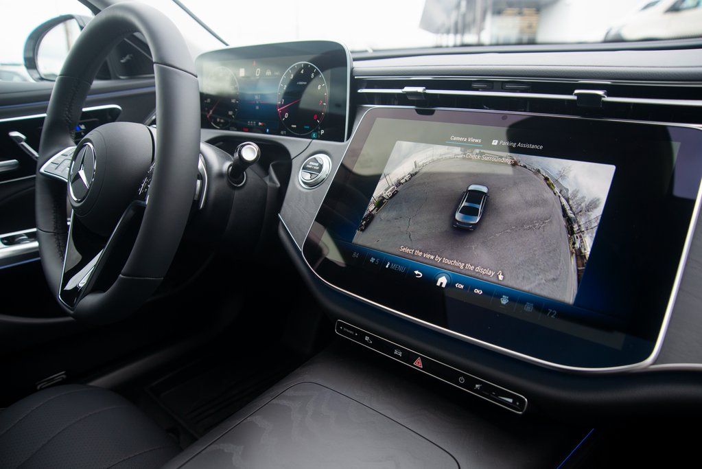 Thumbnail: 2025 Mercedes-Benz E-Class - 37