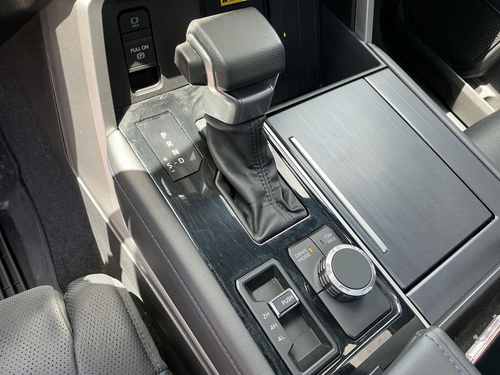 Thumbnail: 2023 Toyota Tundra - 13