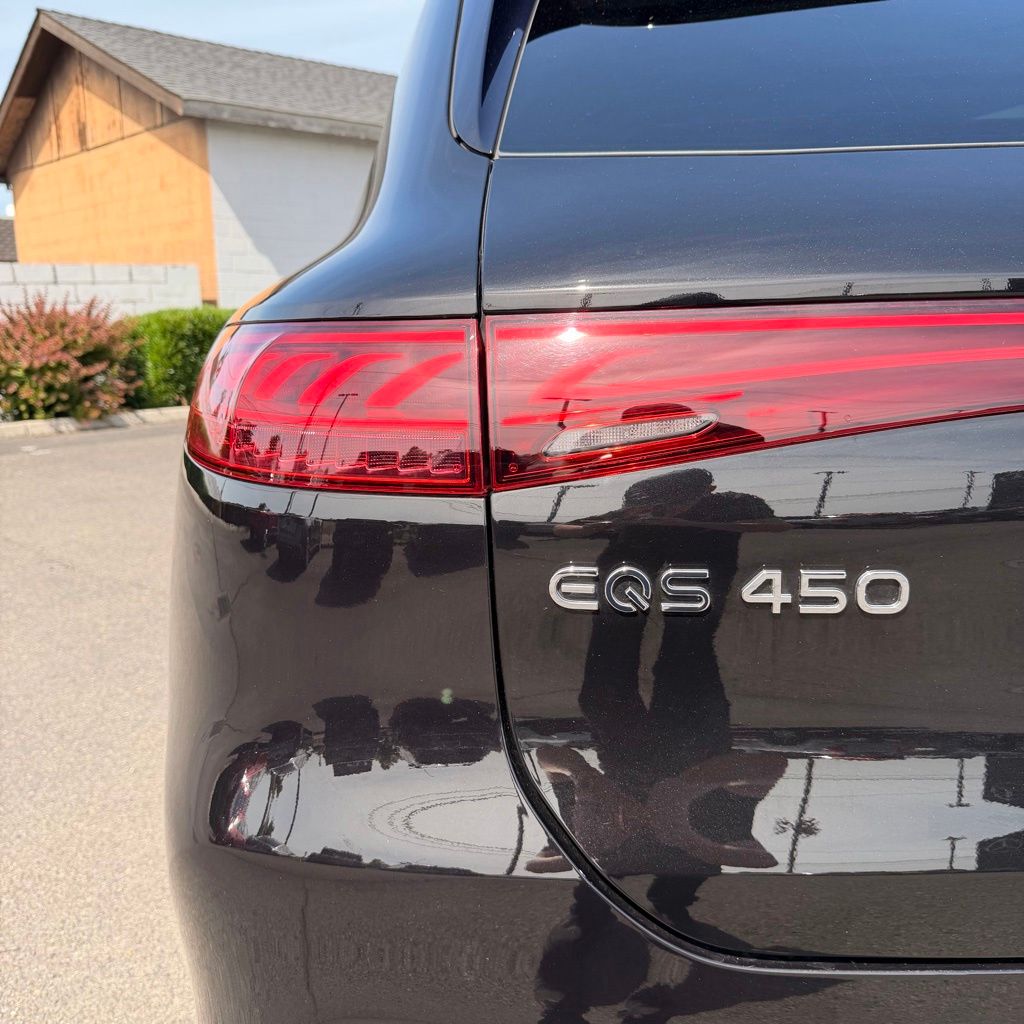 Thumbnail: 2023 Mercedes-Benz EQS - 8