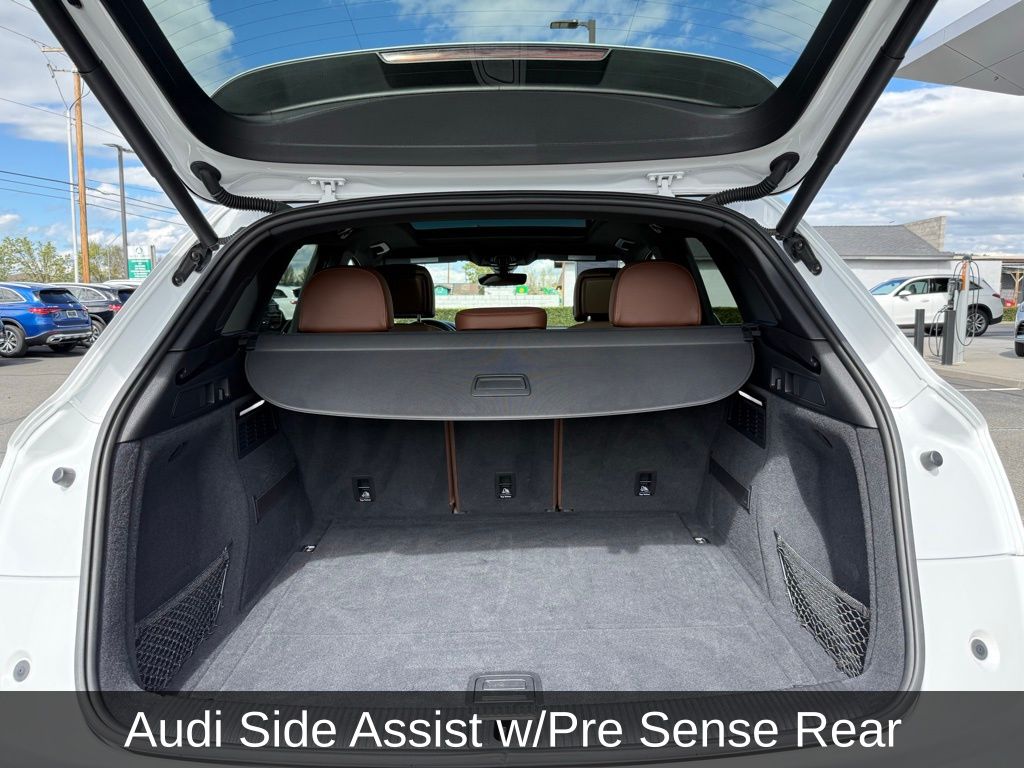 Thumbnail: 2018 Audi Q5 - 18