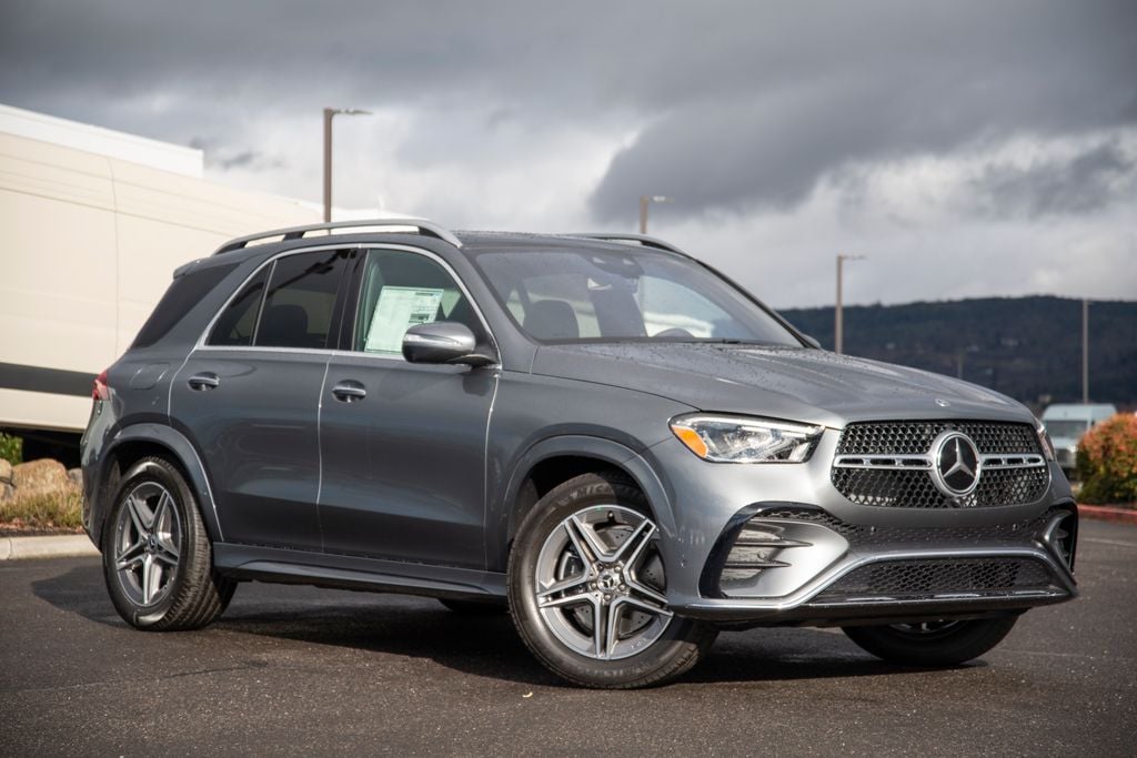 Thumbnail: 2026 Mercedes-Benz GLE - 3