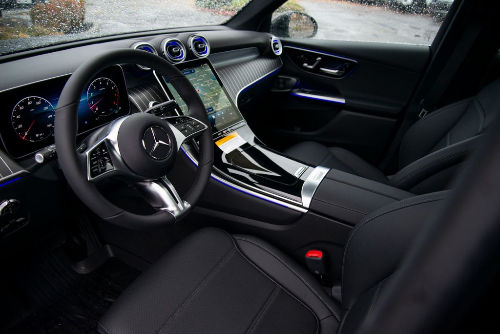 Thumbnail: 2026 Mercedes-Benz GLC - 10