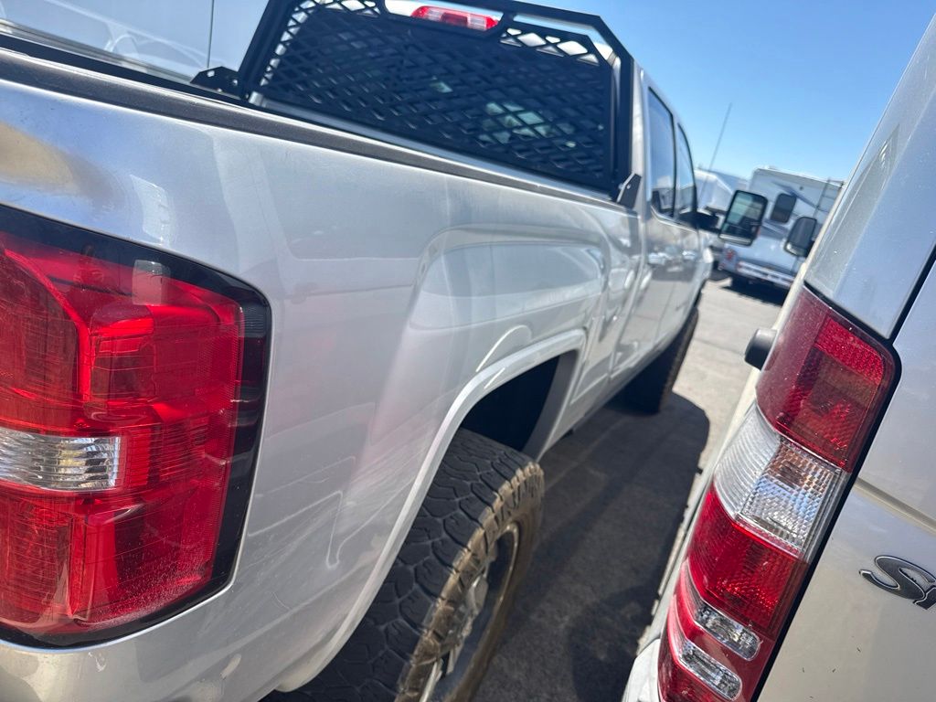 Thumbnail: 2017 GMC Sierra 2500 - 5