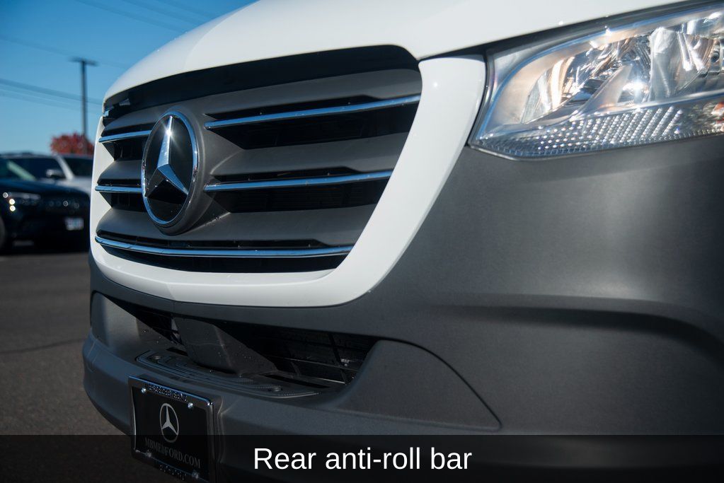 Thumbnail: 2025 Mercedes-Benz Sprinter - 18