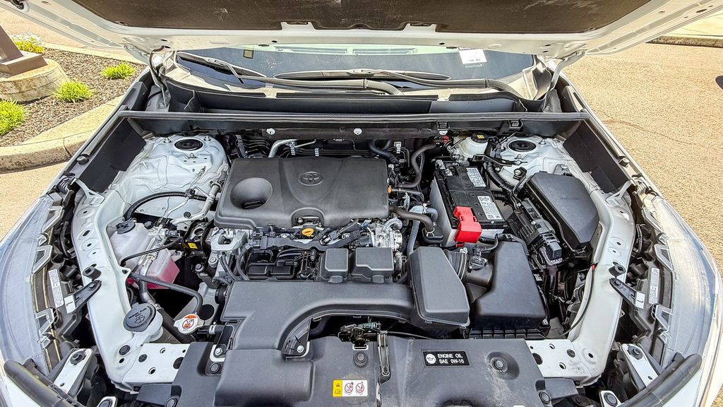 Thumbnail: 2025 Toyota RAV4 - 27