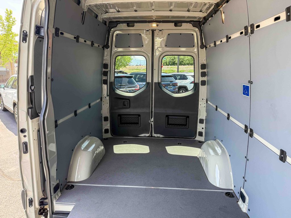 Thumbnail: 2026 Mercedes-Benz Sprinter - 20