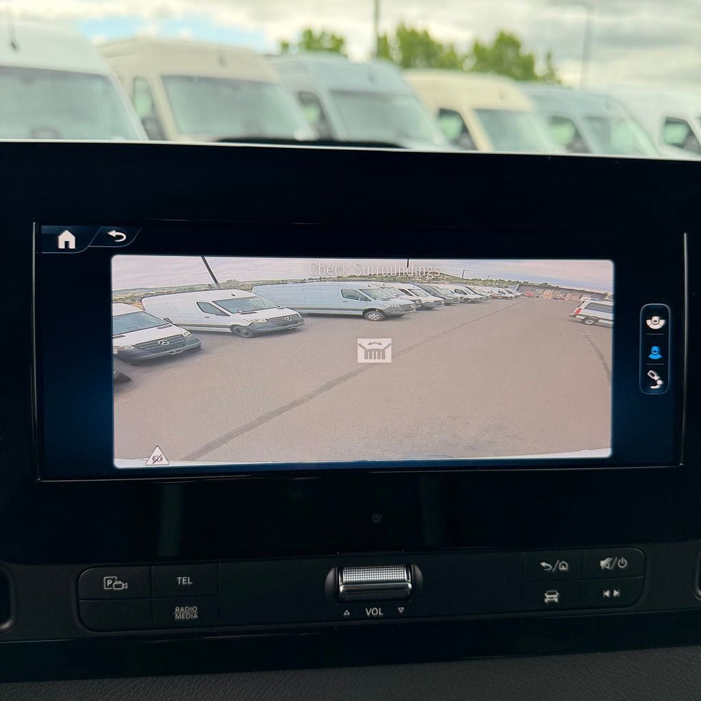 Thumbnail: 2026 Mercedes-Benz Sprinter - 18