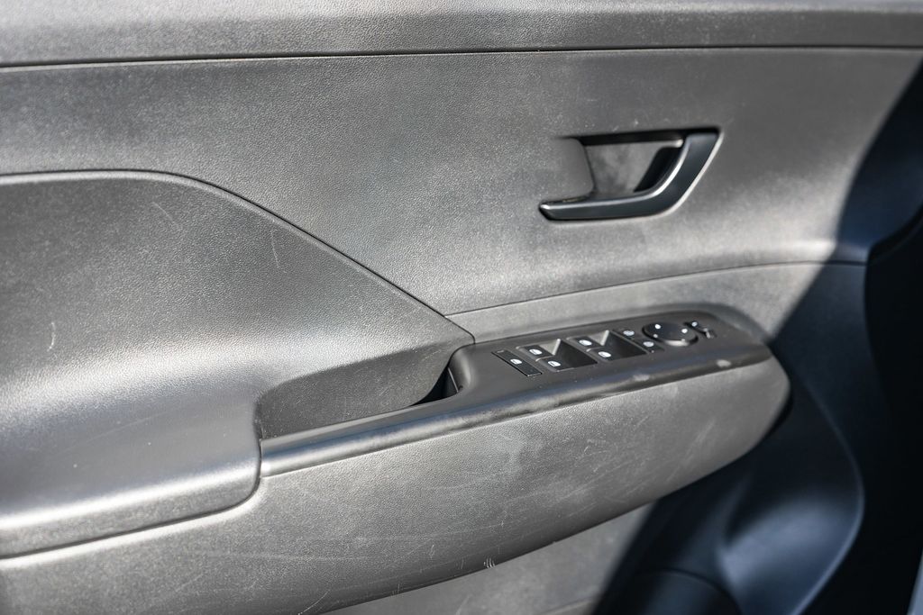 Thumbnail: 2025 Hyundai Kona - 22